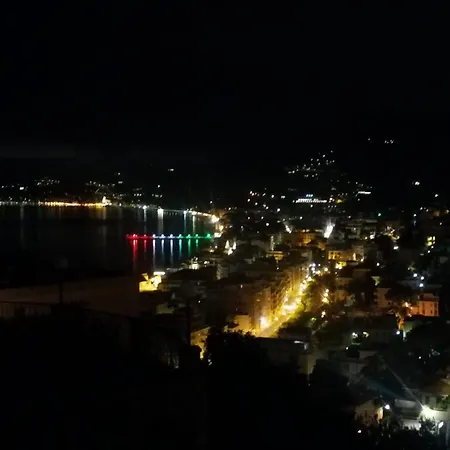 Vakantiehuis La Terrazza Di Alassio